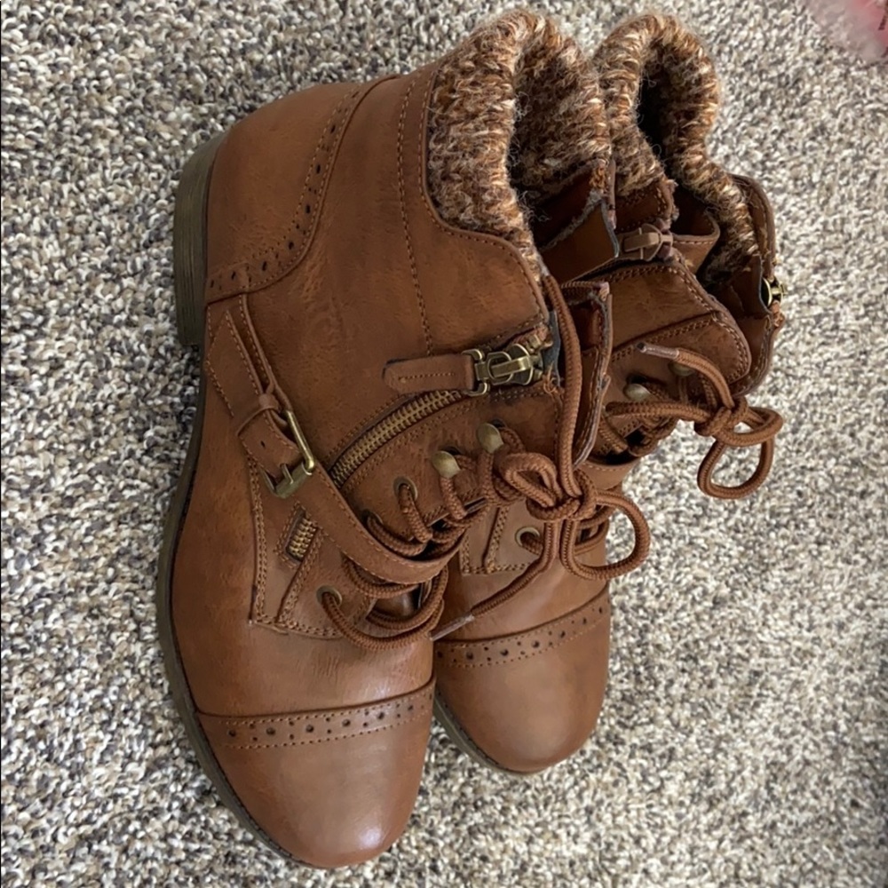 Boots !